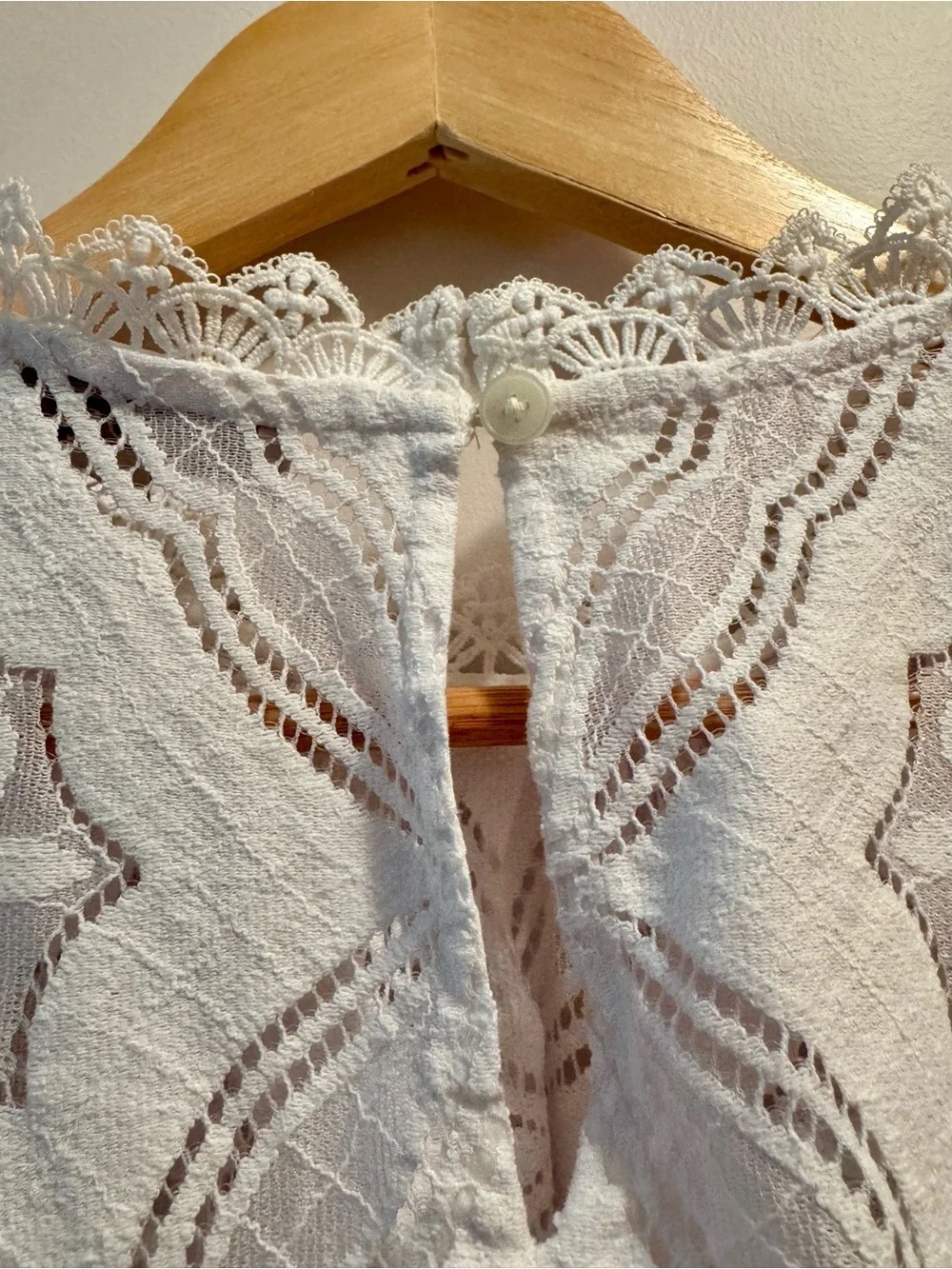 LOFT Mosaic Lace Blouse Ivory Mock Neck Puff Sleeve Lined Top Size S